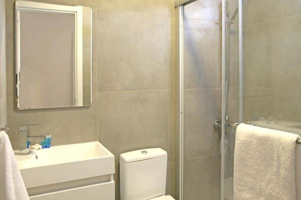 Corina Suites And Apartments Limassol Bagian luar foto