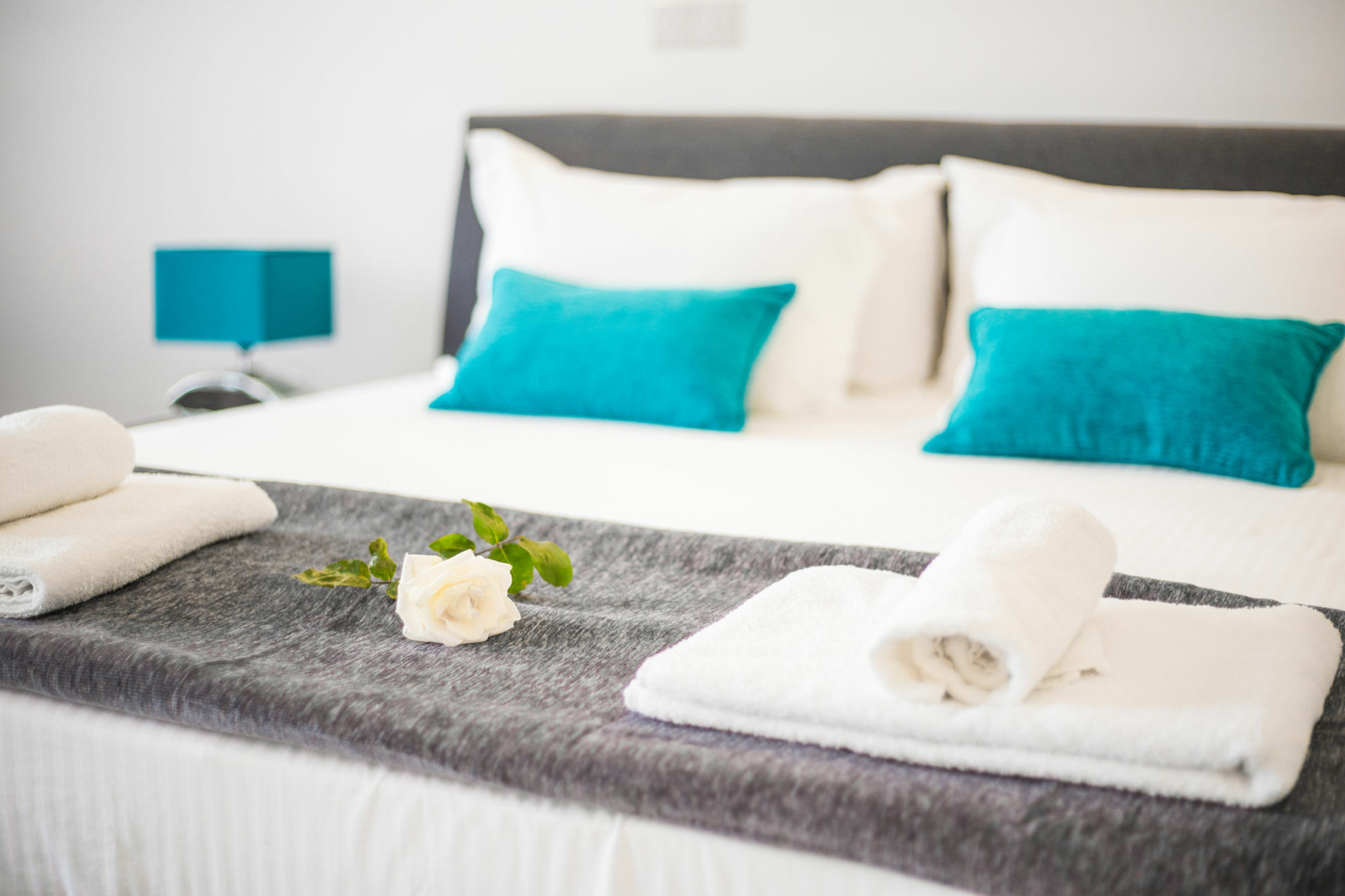 Corina Suites And Apartments Limassol Bagian luar foto